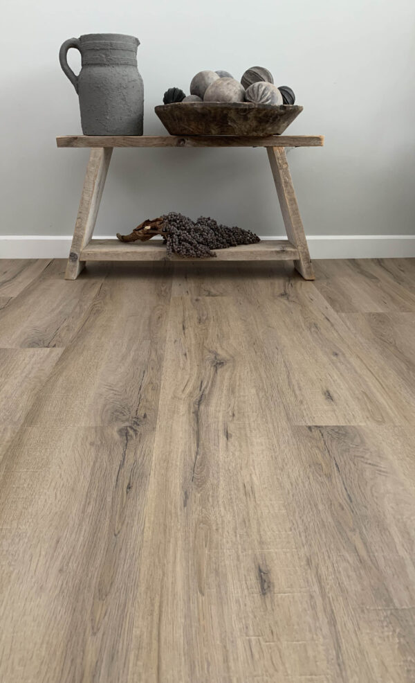 City Smoked Oak Light 4600